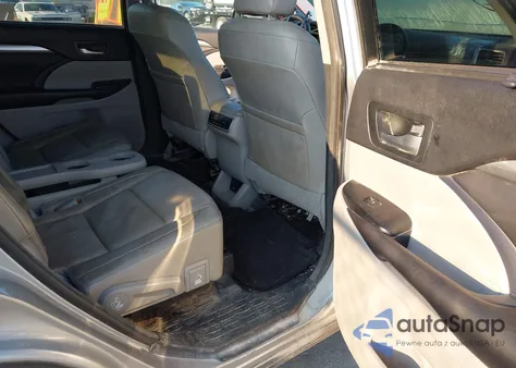 2016 Toyota Highlander Xle V6 from USA, damaged, VIN 5TDKKRFH9GS501657